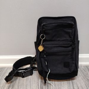 Black crossbody sling messenger pack